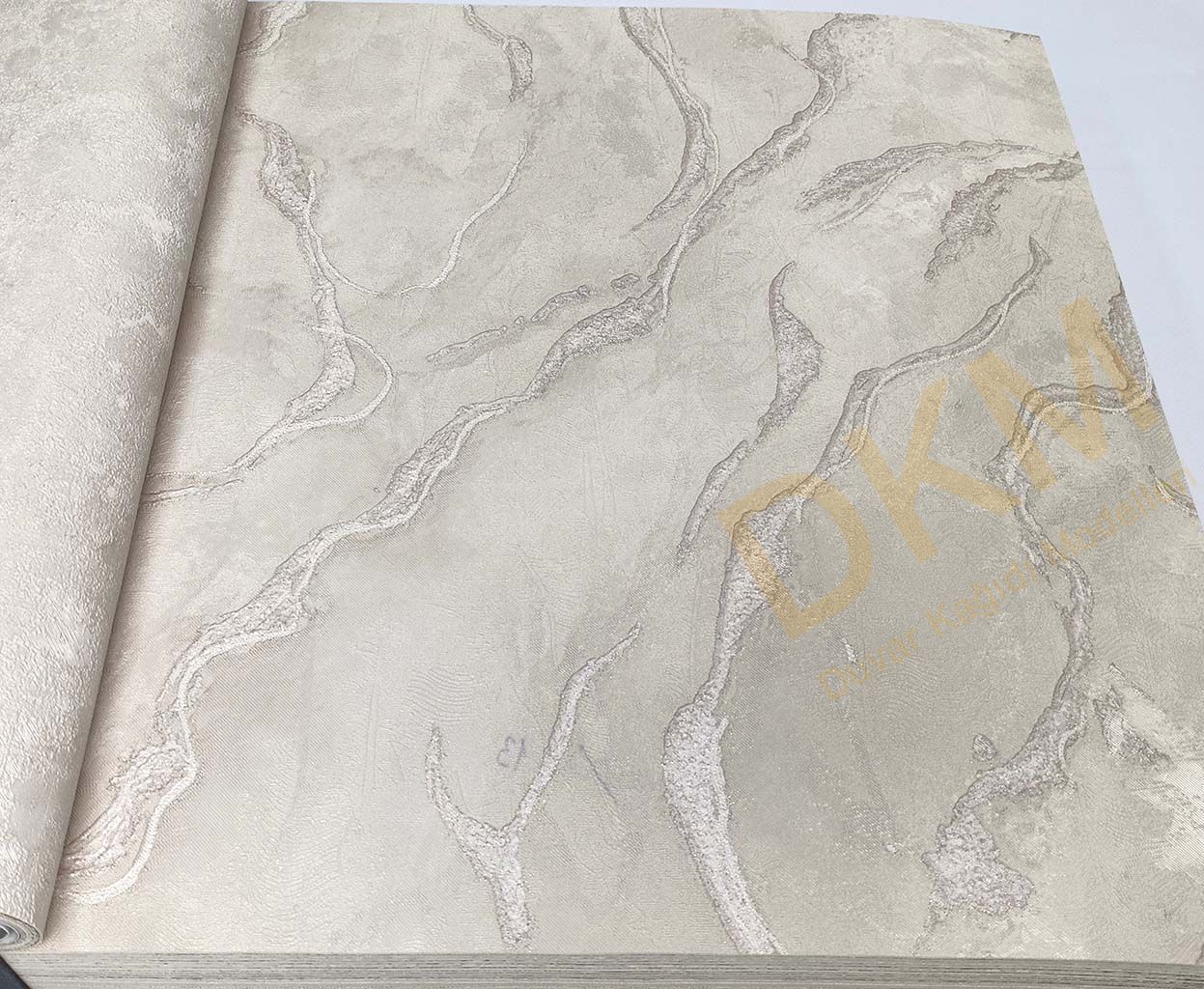 Duka Ambiance Long River dk.30200-3 Damarlı parlak Duvar Kağıdı 16m²